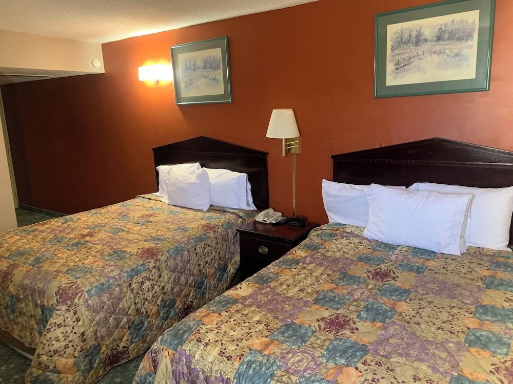 AMERICAS BEST VALUE INN MACOMB2