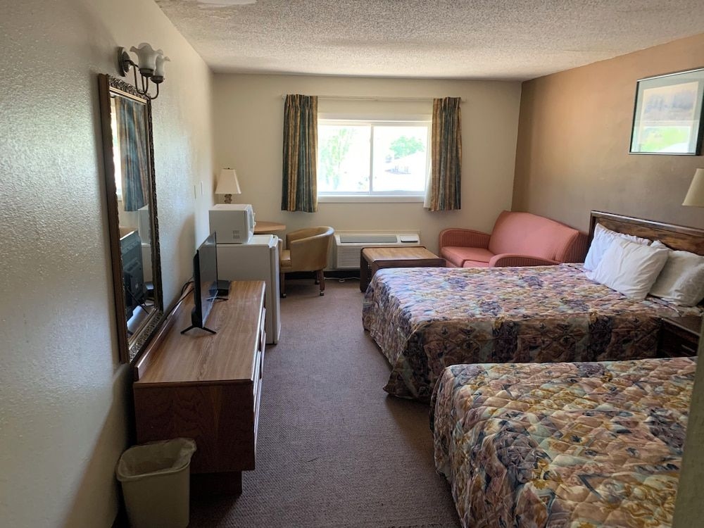 AMERICAS BEST VALUE INN MACOMB4