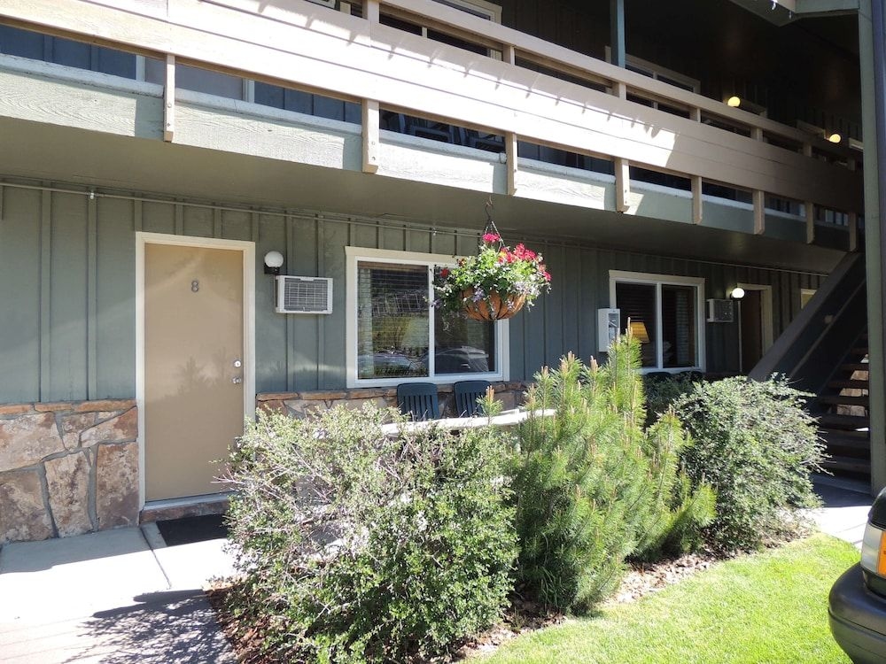 Pony Express Motel3