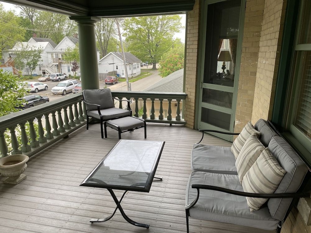 INN at 8353