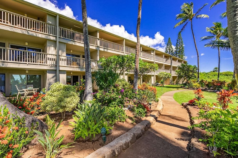 Molokai Vacation Properties - Wavecrest1