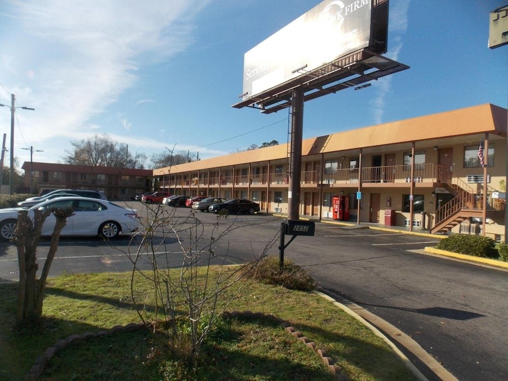 Augusta Best Inn3