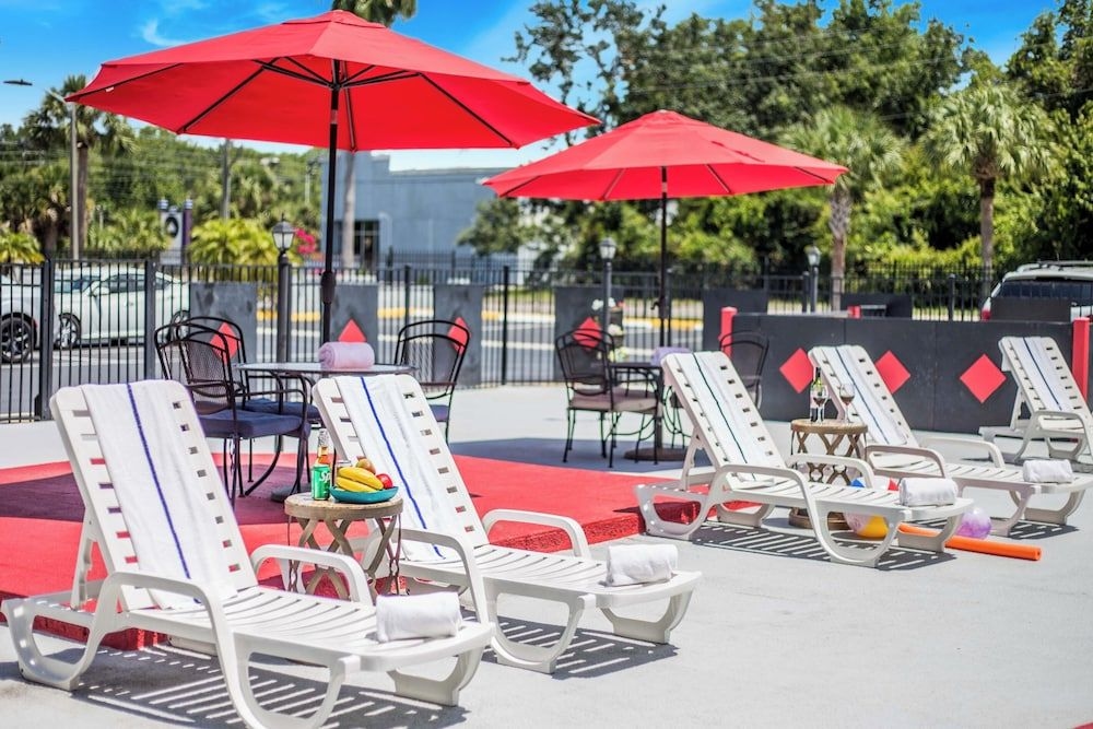 Seasons Florida Resort2
