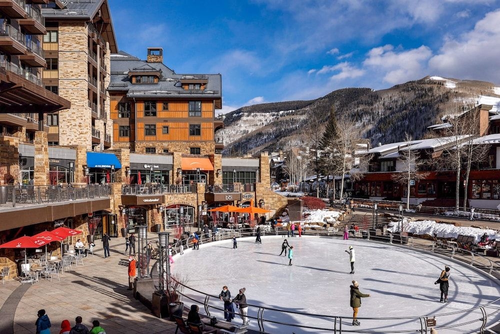 Elevation Resort Residences at Solaris0