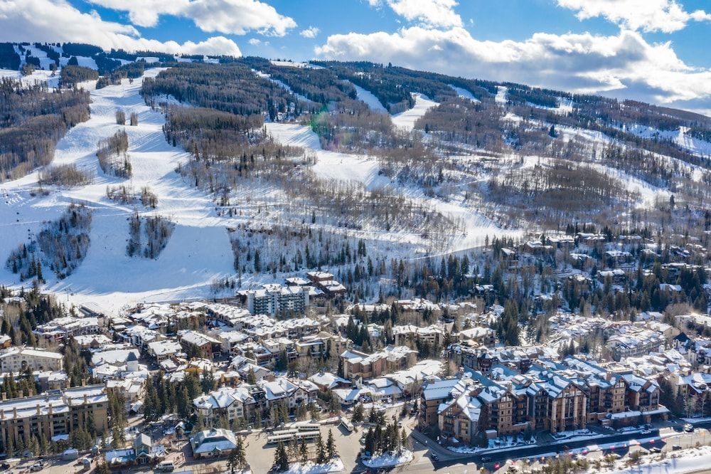 Elevation Resort Residences at Solaris1