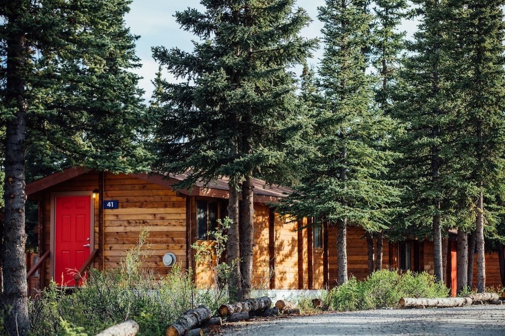 Denali Cabins1