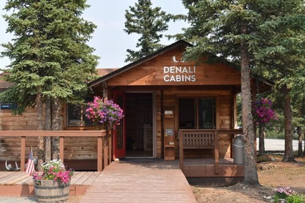 Denali Cabins2