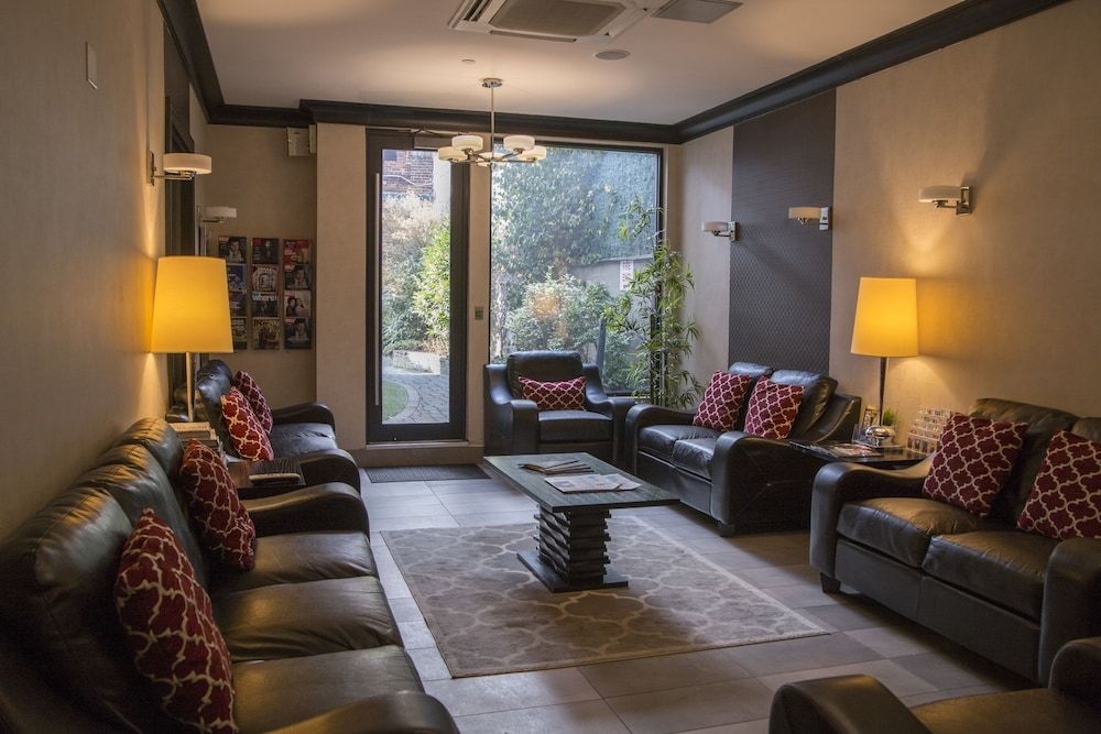 Condor Hotel2