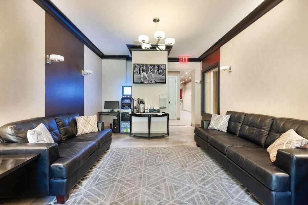 Condor Hotel3