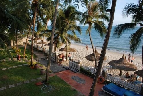 โรงแรมคานารีบิช (Canary Beach Resort)2