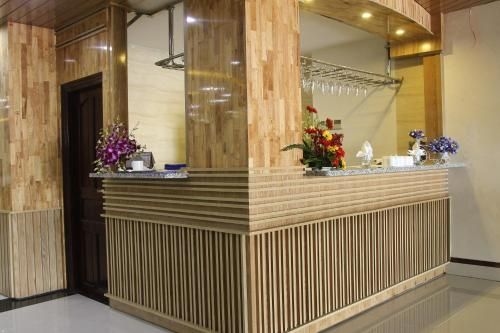 โรงแรมเวสต์ (West Hotel)1