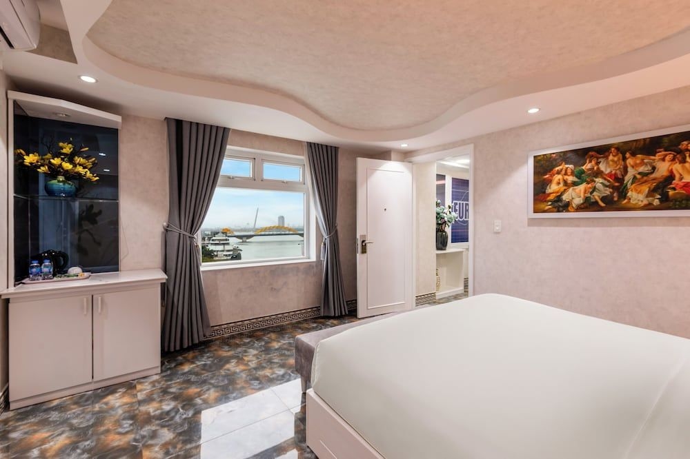 Kay Hotel2