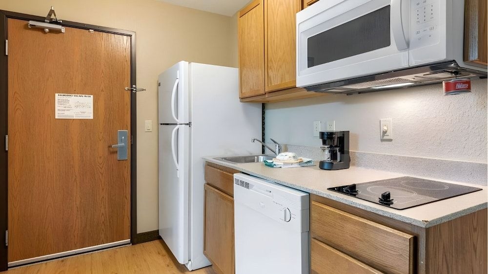 Suburban Extended Stay Hotel4