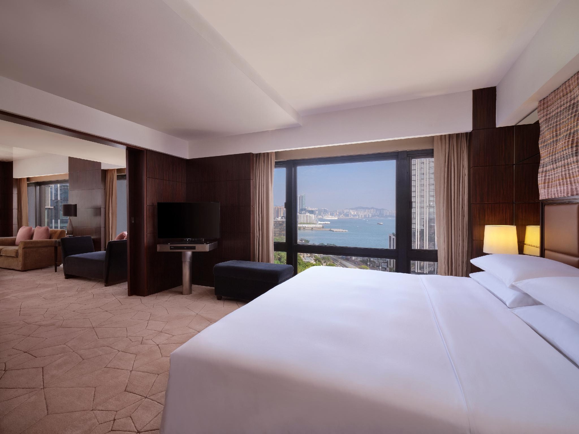 เชอราตัน ฮ่องกง โฮเต็ล แอนด์ ทาวเวอร์ (Sheraton Hong Kong Hotel & Towers)1