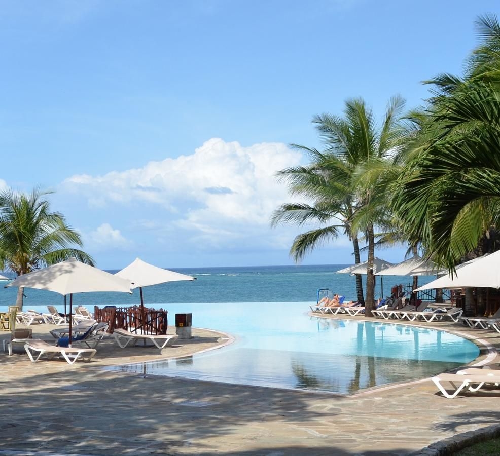Baobab Beach Resort0