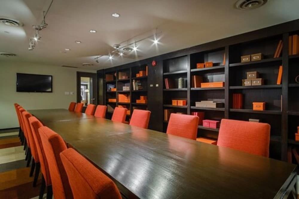 Arc The Hotel1
