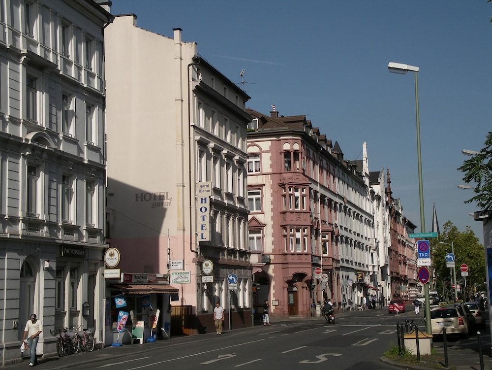Hotel Garni Djaran2