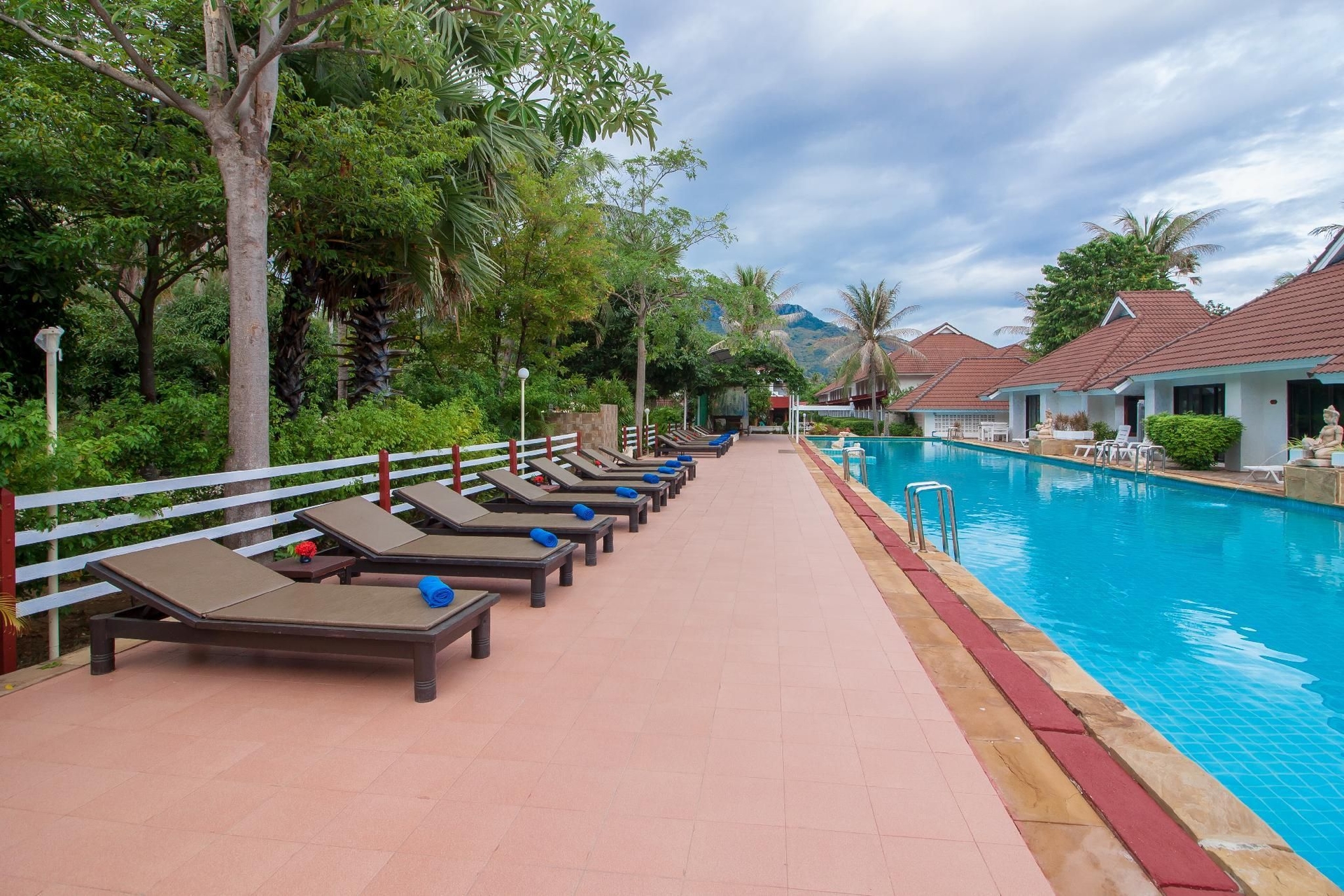 ไพรเวซี่ บีช รีสอร์ท แอนด์ สปา (Privacy Beach Resort & Spa)3