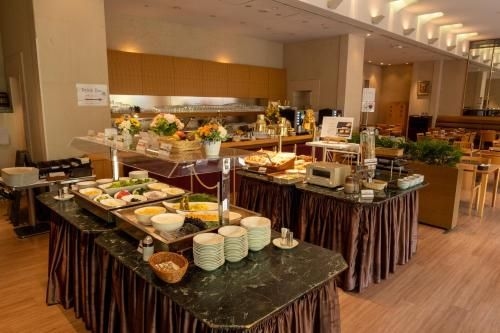 โรงแรมโทชิเซ็นเตอร์ (Toshi Center Hotel)3
