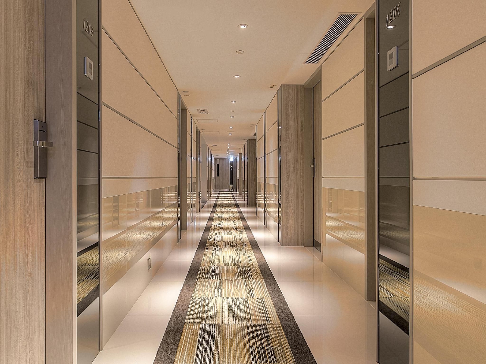 โรงแรมสแตนฟอร์ด ฮิลวิว (Stanford Hillview Hotel)3
