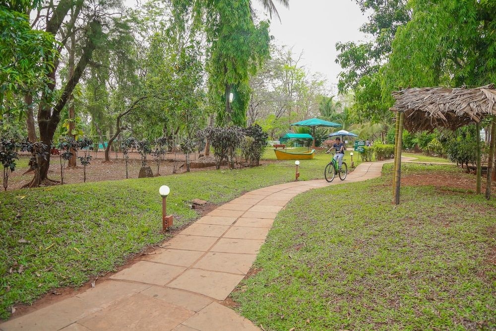 Dudhsagar Spa Resort2