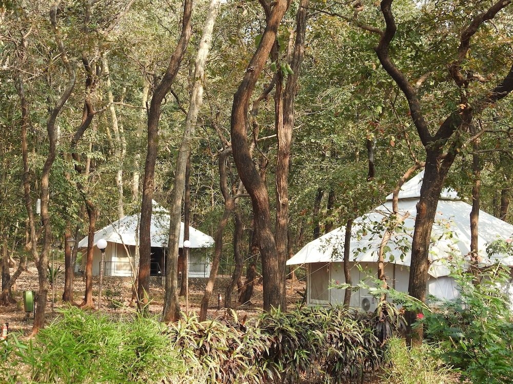 Dudhsagar Spa Resort1