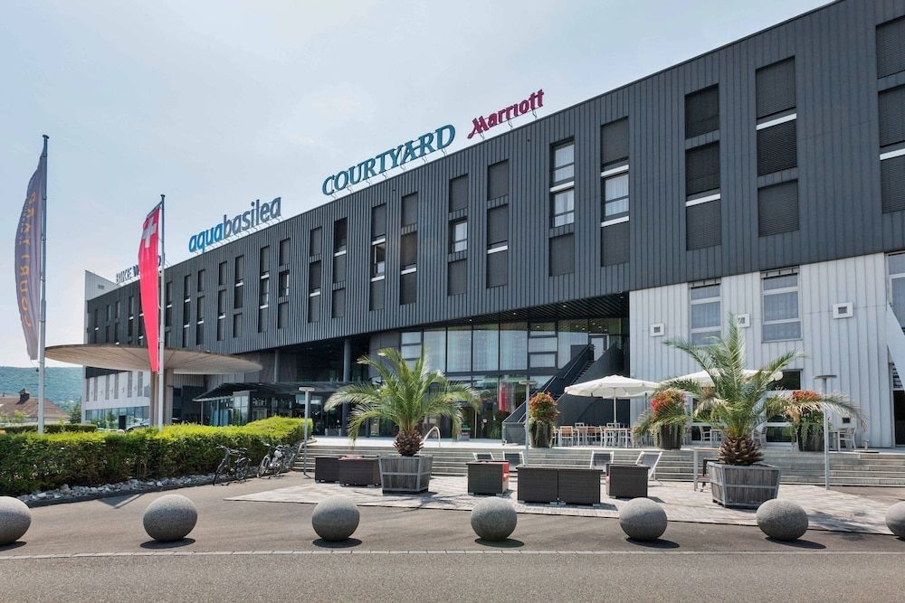 Courtyard by Marriott Basel0