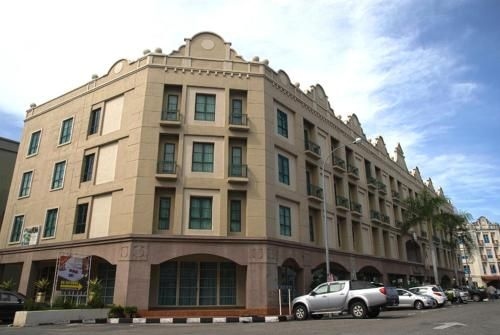 โรงแรมเซริ คอสตา (Seri Costa Hotel)0