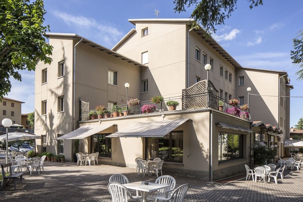 Minotel Falco D Oro0