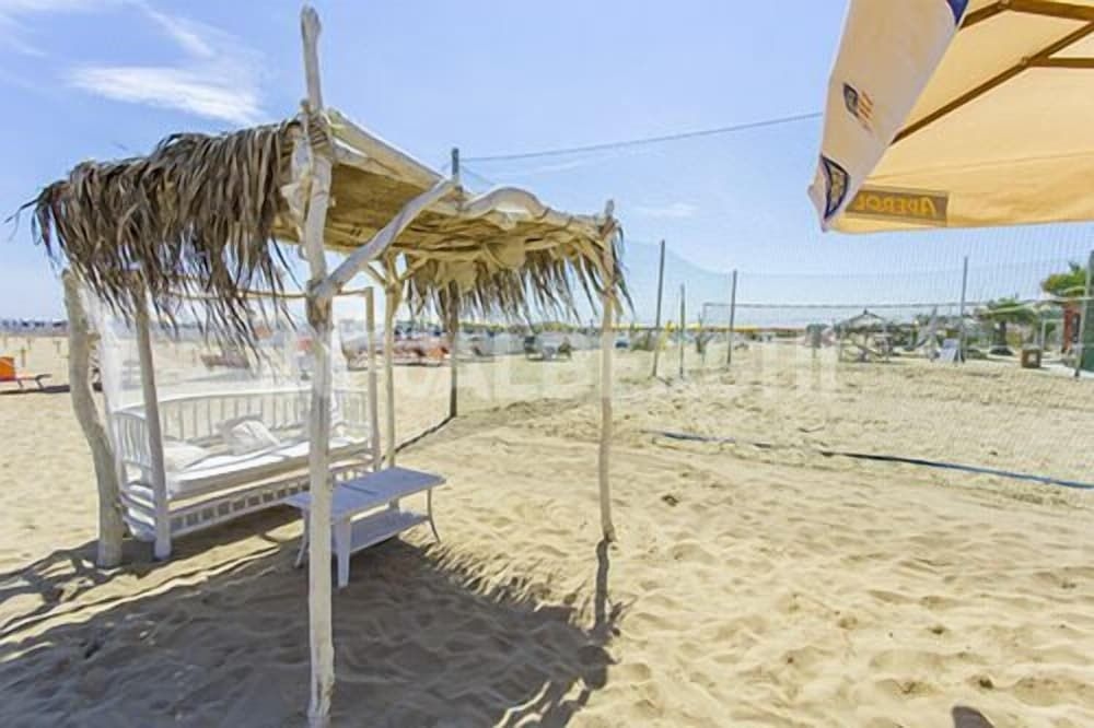Spiaggia Marconi0