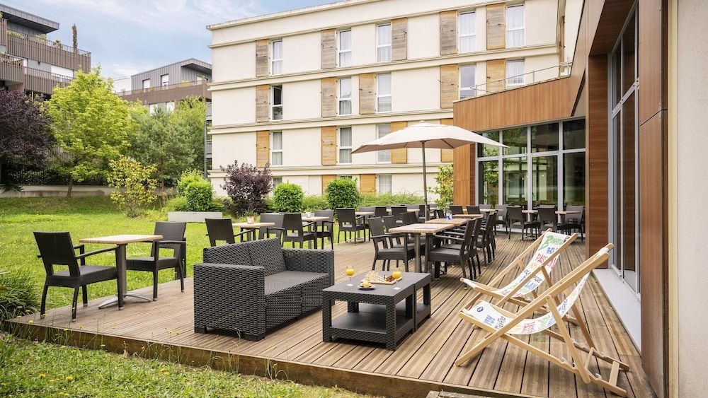 Residhome Paris-Guyancourt1