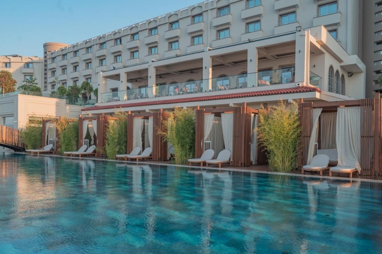 Merit Park Hotel2