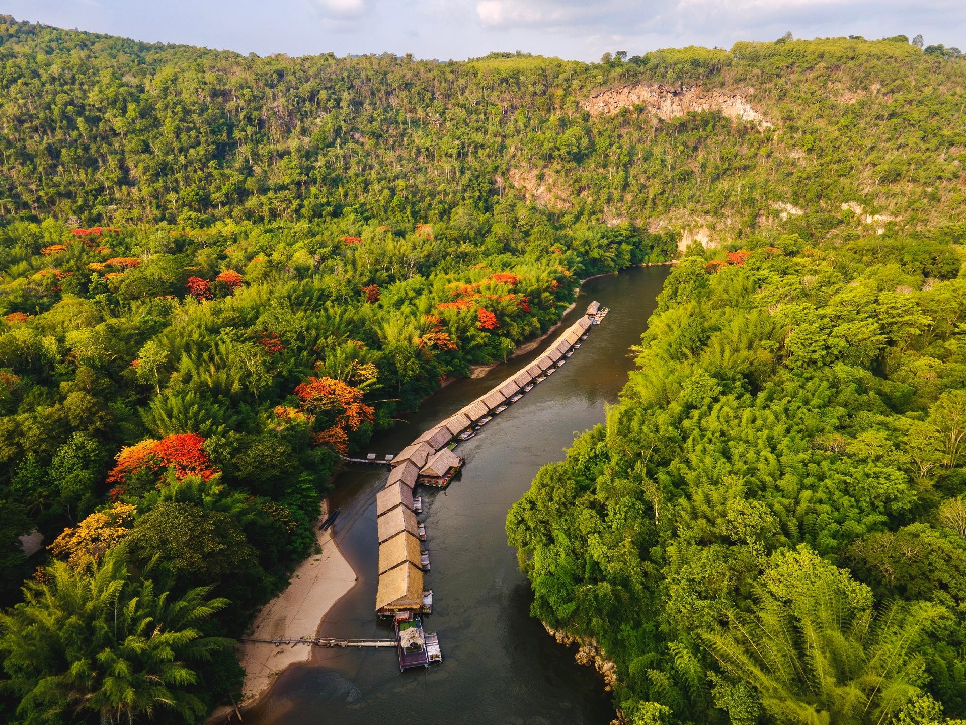 ริเวอร์แคว จังเกิลราฟท์ รีสอร์ต (River Kwai Jungle Rafts Resort)4