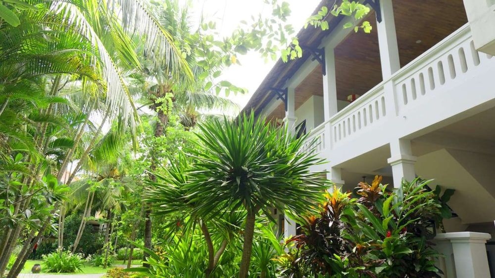 Vinh Hung Riverside Resort & Spa3