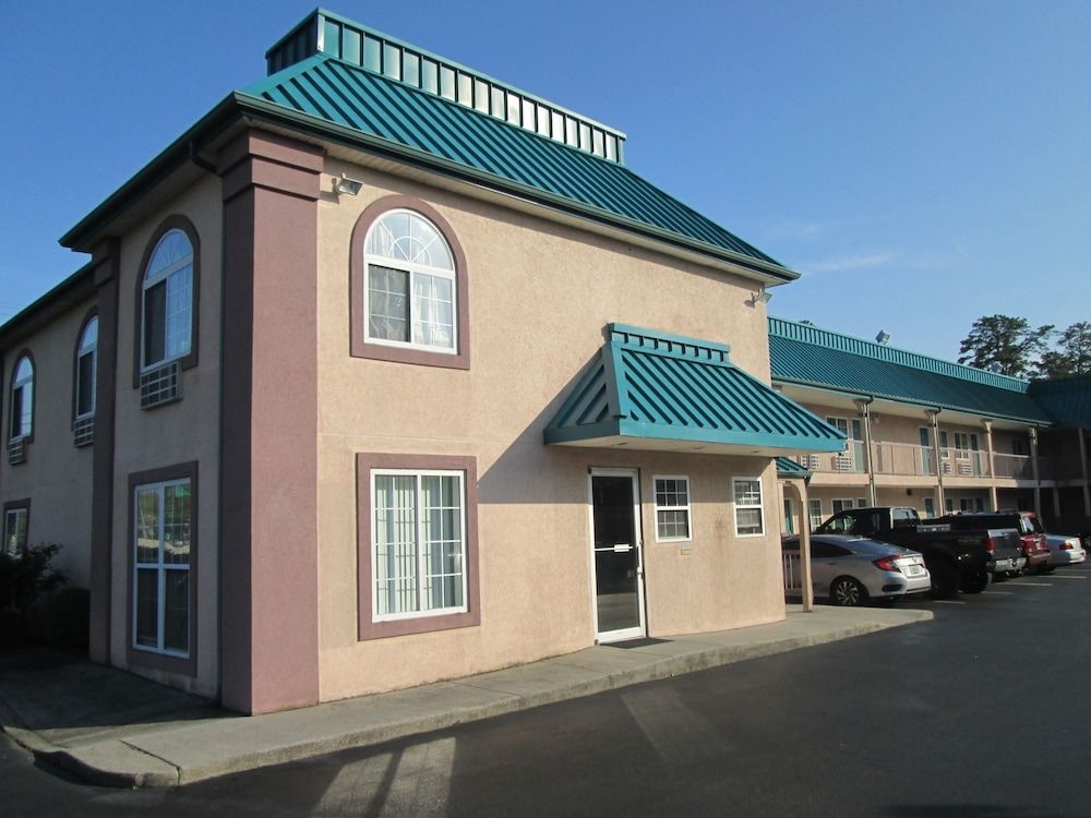 Econo Lodge0