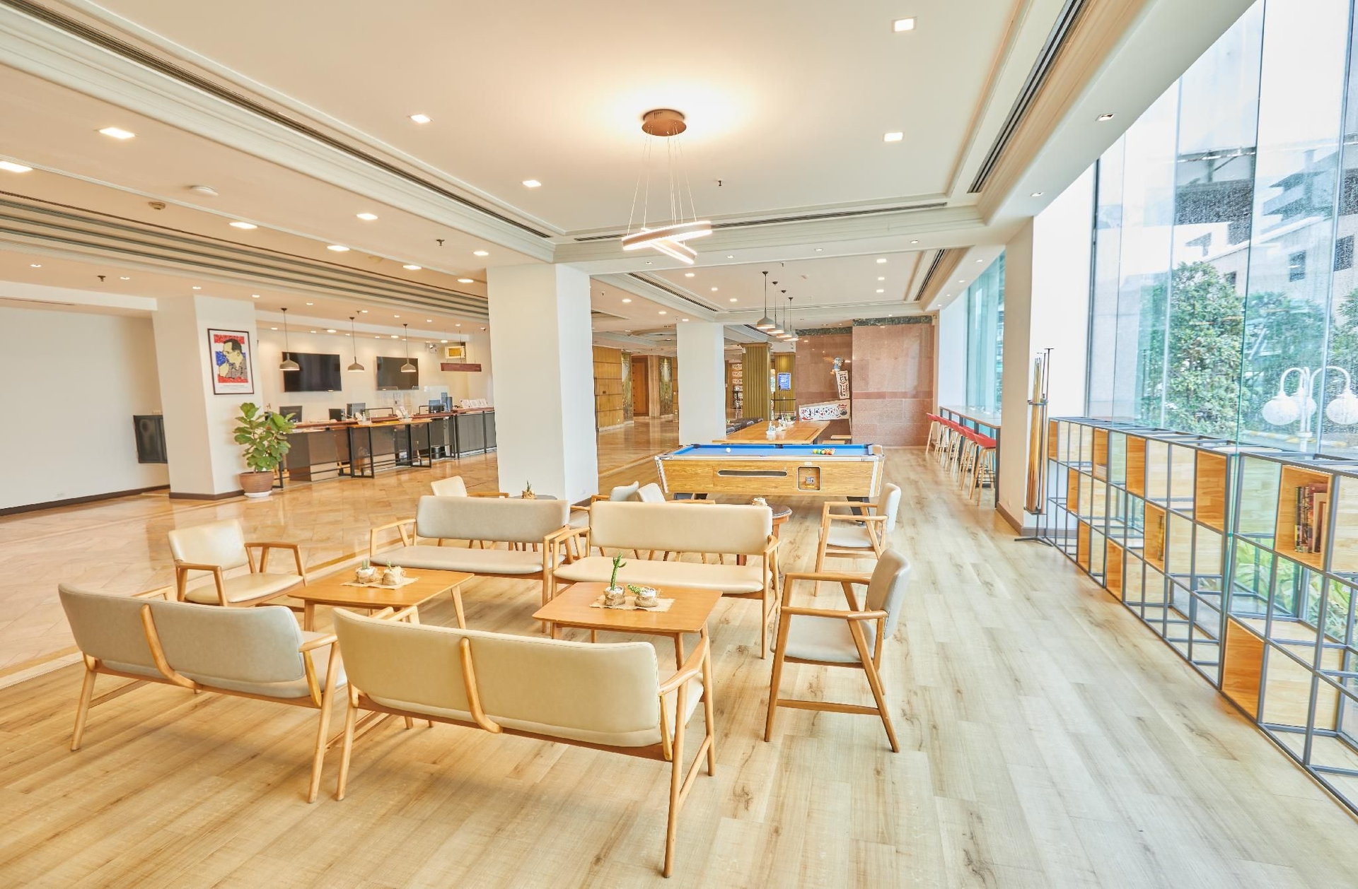 โรงแรมรอยัล ซิตี้ (The Royal City Hotel)4