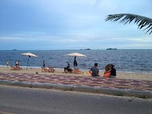 เรือนไทยริมหาด รีสอร์ท (Ruen Thai Rim Haad Resort)2