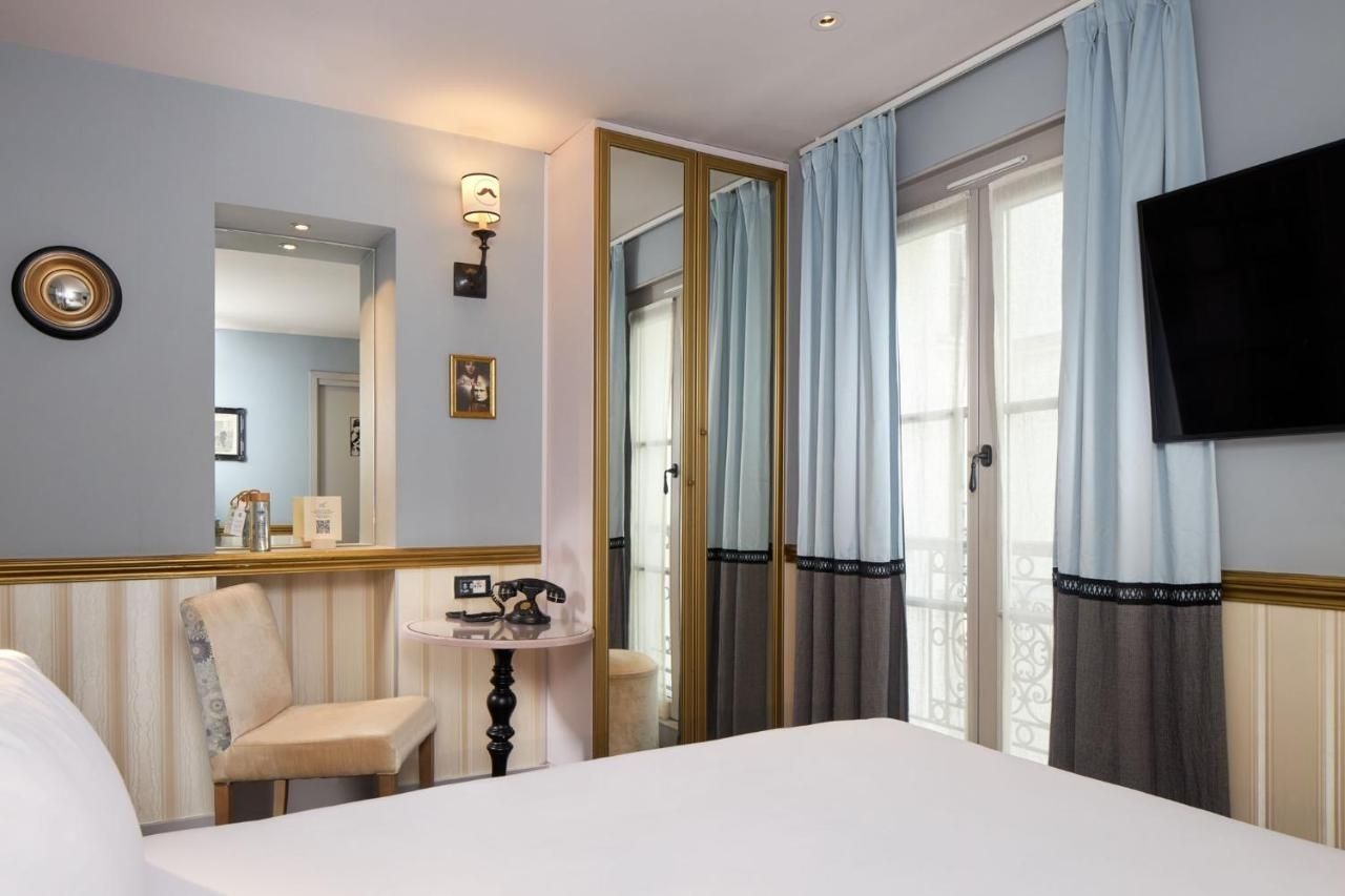 Les Plumes Hotel Paris4