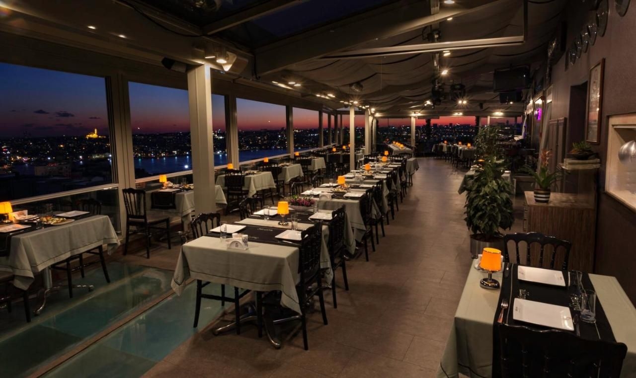 Hotel Troya1