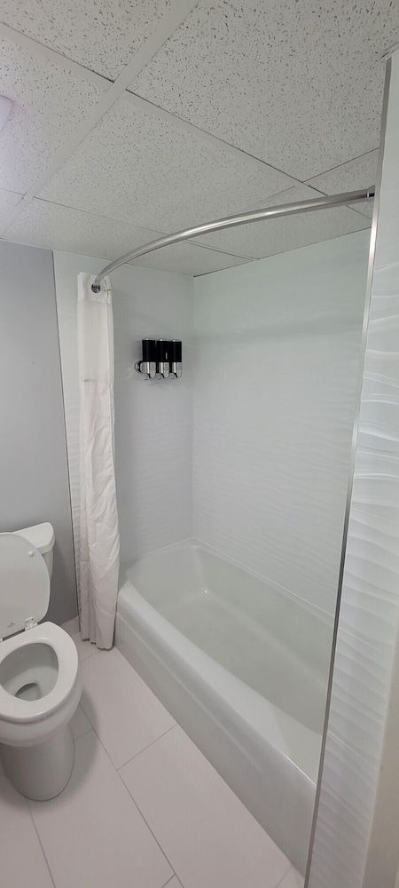Quality Inn2
