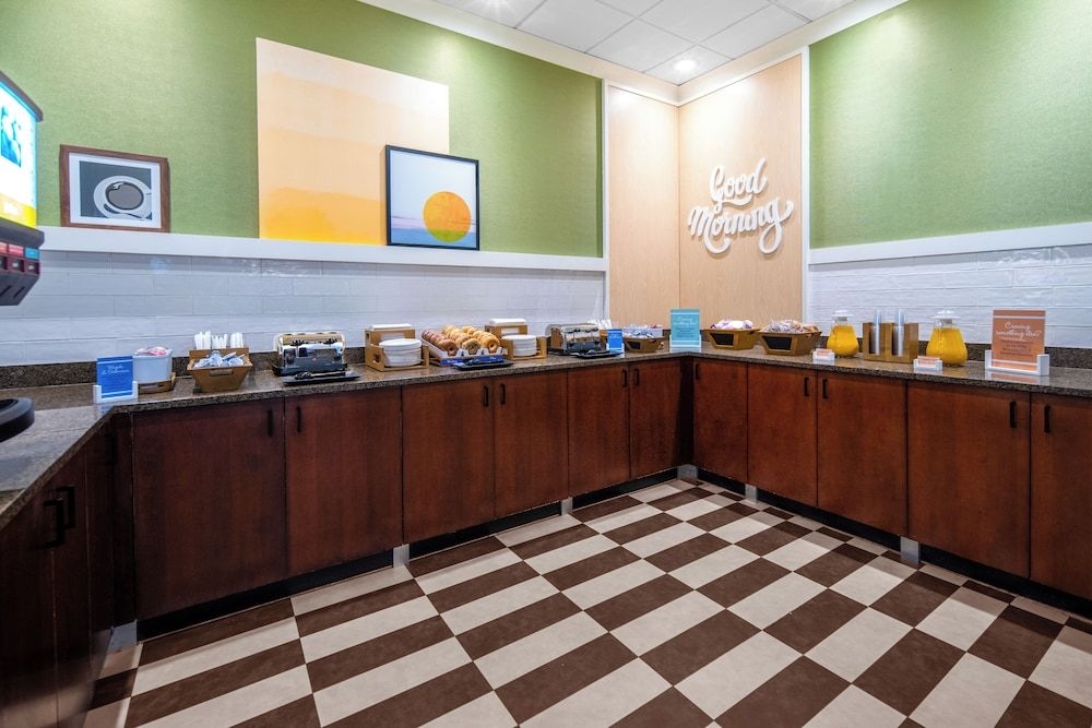 Comfort Suites3