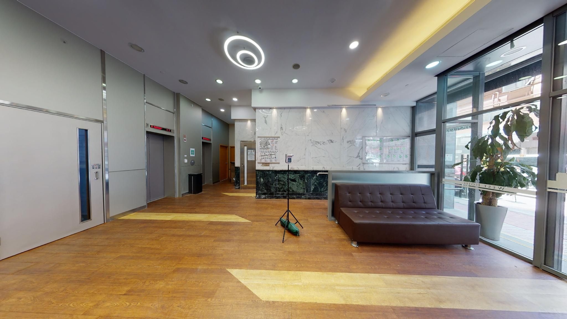 West Hotel4