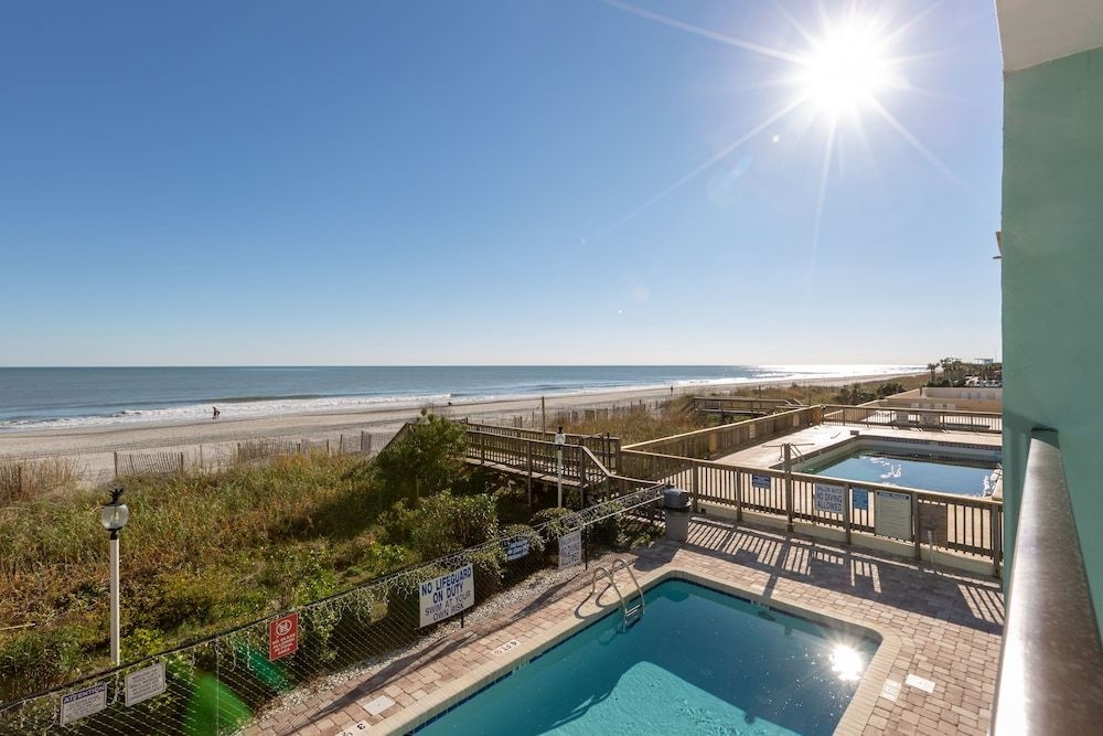 Beach Club At Montego Inn1