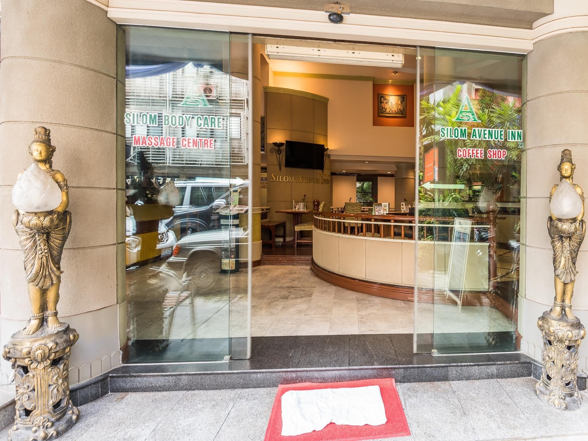 Silom Avenue Inn Hotel2