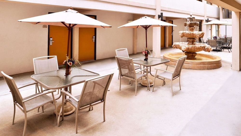 Magnuson Hotel Nashville North Rivergate Mall1