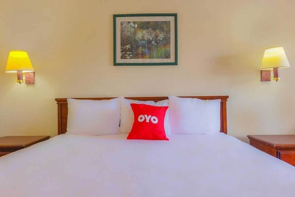 Rodeway Inn4