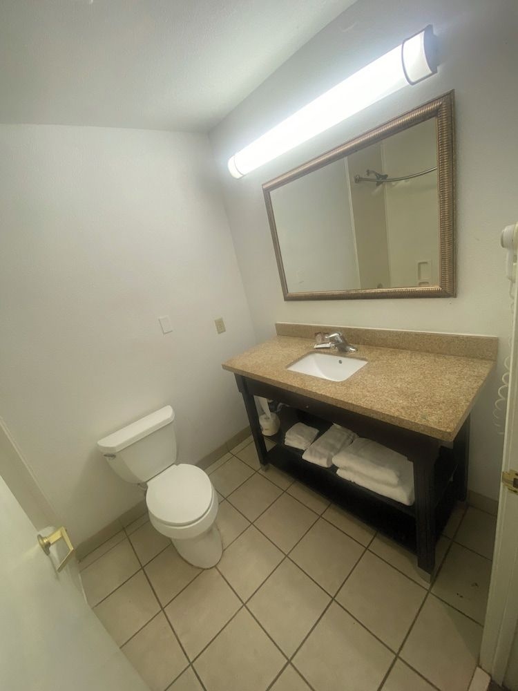 Comfort Inn4