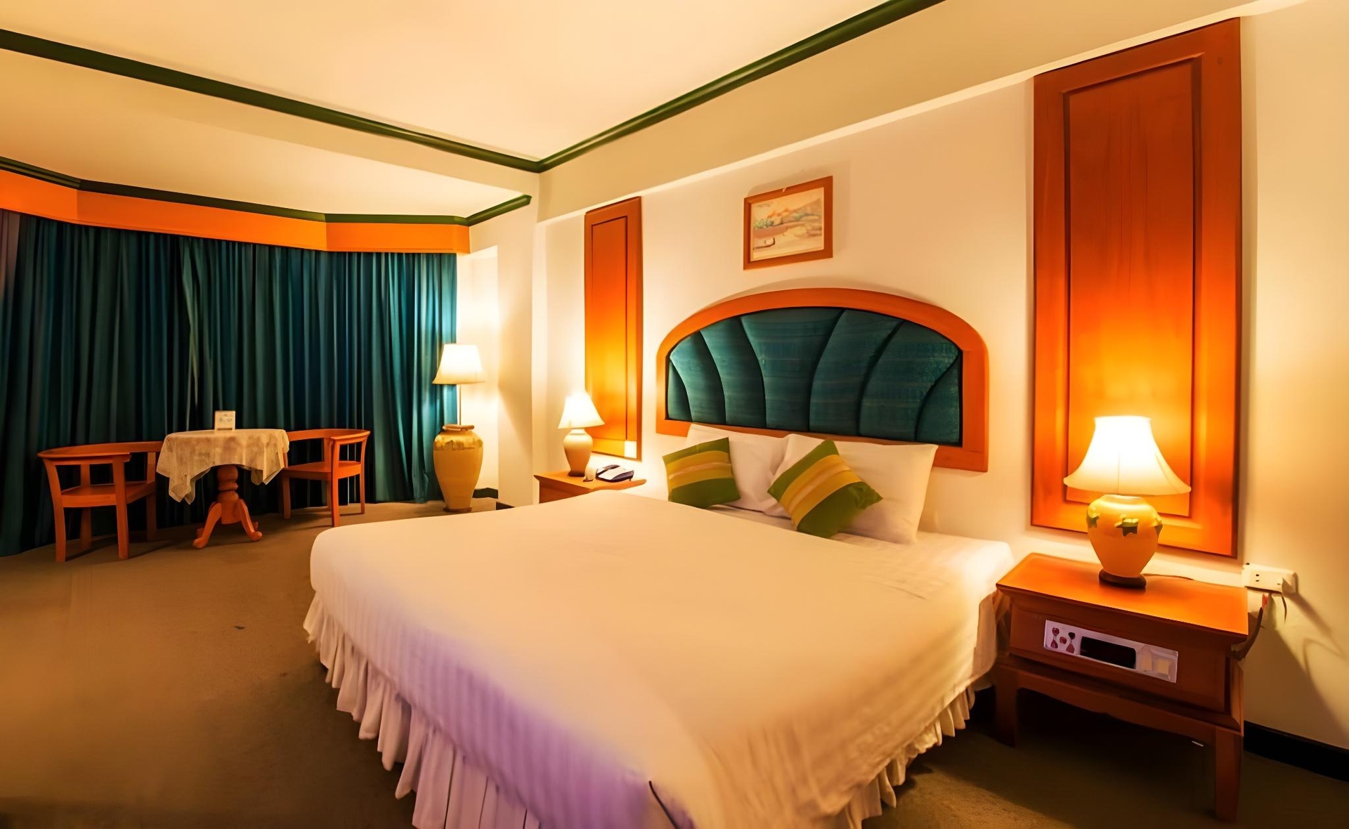 โรงแรมเทพนคร (Tepnakorn Buriram)0