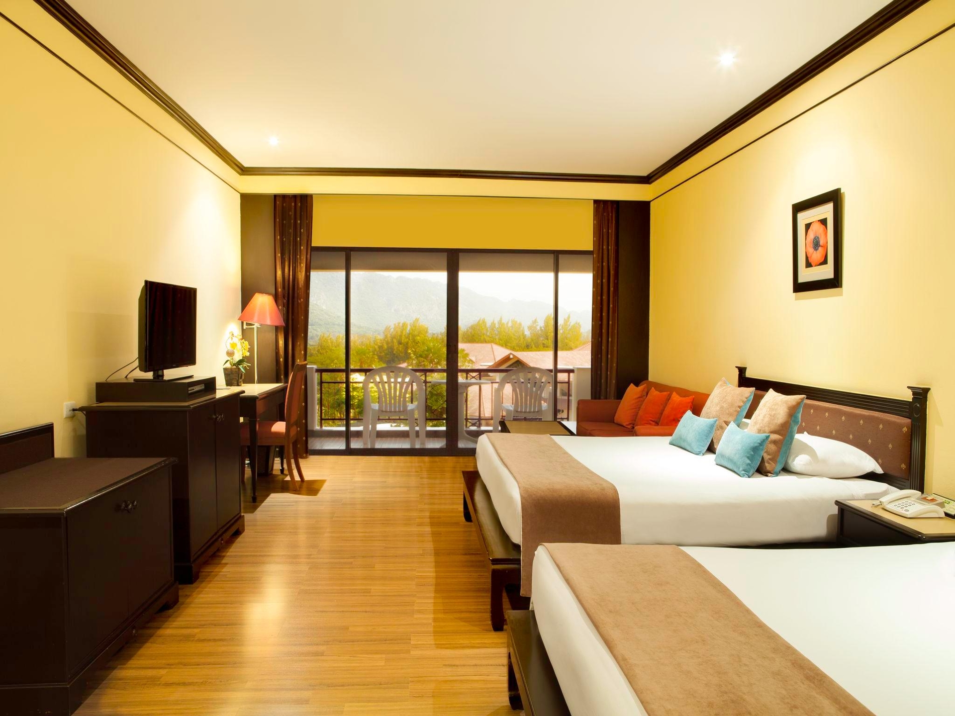 เซอร์เจมส์ รีสอร์ท (Sir James Resort)2