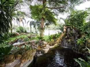 ภูเพลสส์ (Phu Places)1